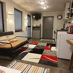 בית אירוח Mit Innenpool 26-28 Grad, Garten, Und Terasse *