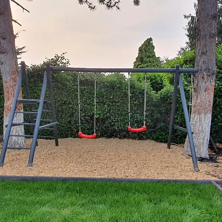 Mit Innenpool 28-30 Grad, Garten, Und Terasse *