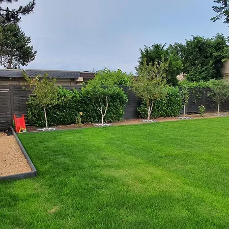 Mit Innenpool 26-28 Grad, Garten, Und Terasse