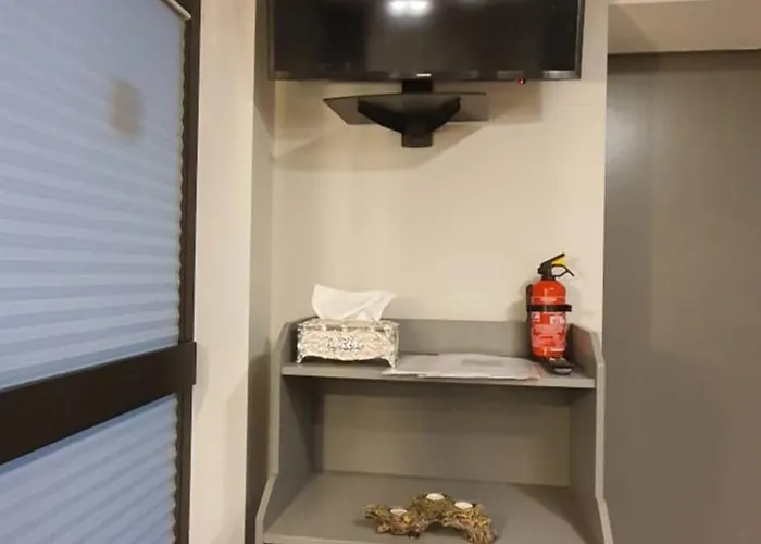 Mit Innenpool 28-30 Grad, Garten, Und Terasse Accommodatie bij particulieren Neuss