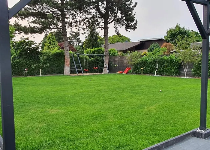 Mit Innenpool 26-28 Grad, Garten, Und Terasse